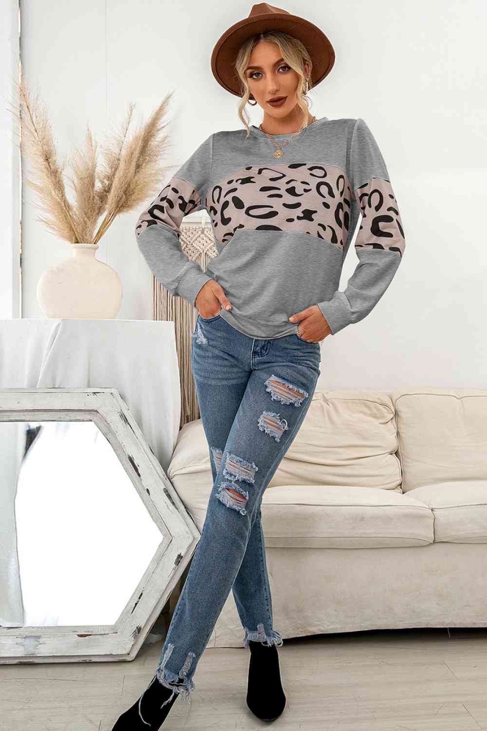 Contrast Leopard Crewneck Sweatshirt