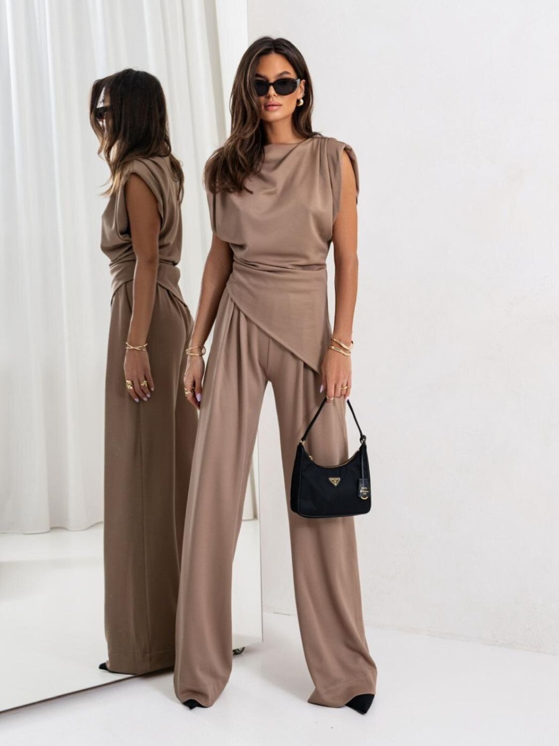 Taupe